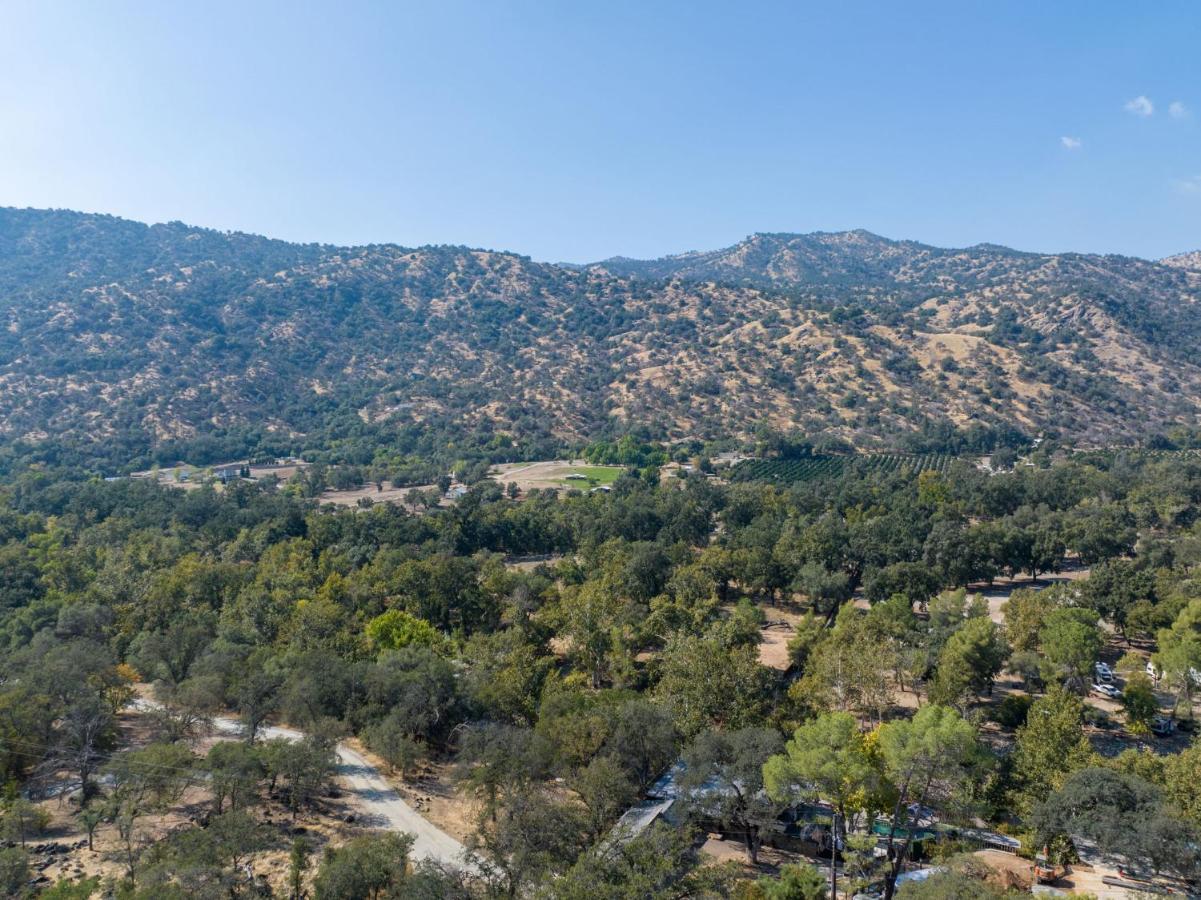 Views, Hot Tub, Outdoor Shower, 15M From Sequoia Hotel Three Rivers Exterior photo